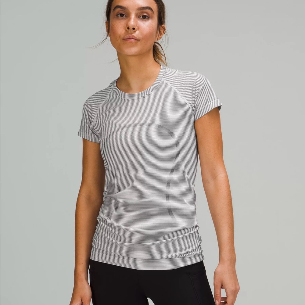 Lululemon Swiftly Tech Short Sleeve Shirt 2.0 Tempo Stripe White Black